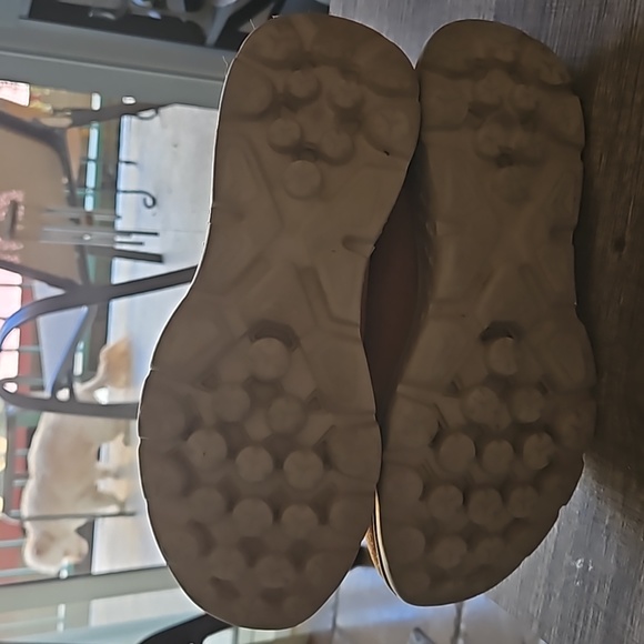 Shoes - Picture 3 of 3